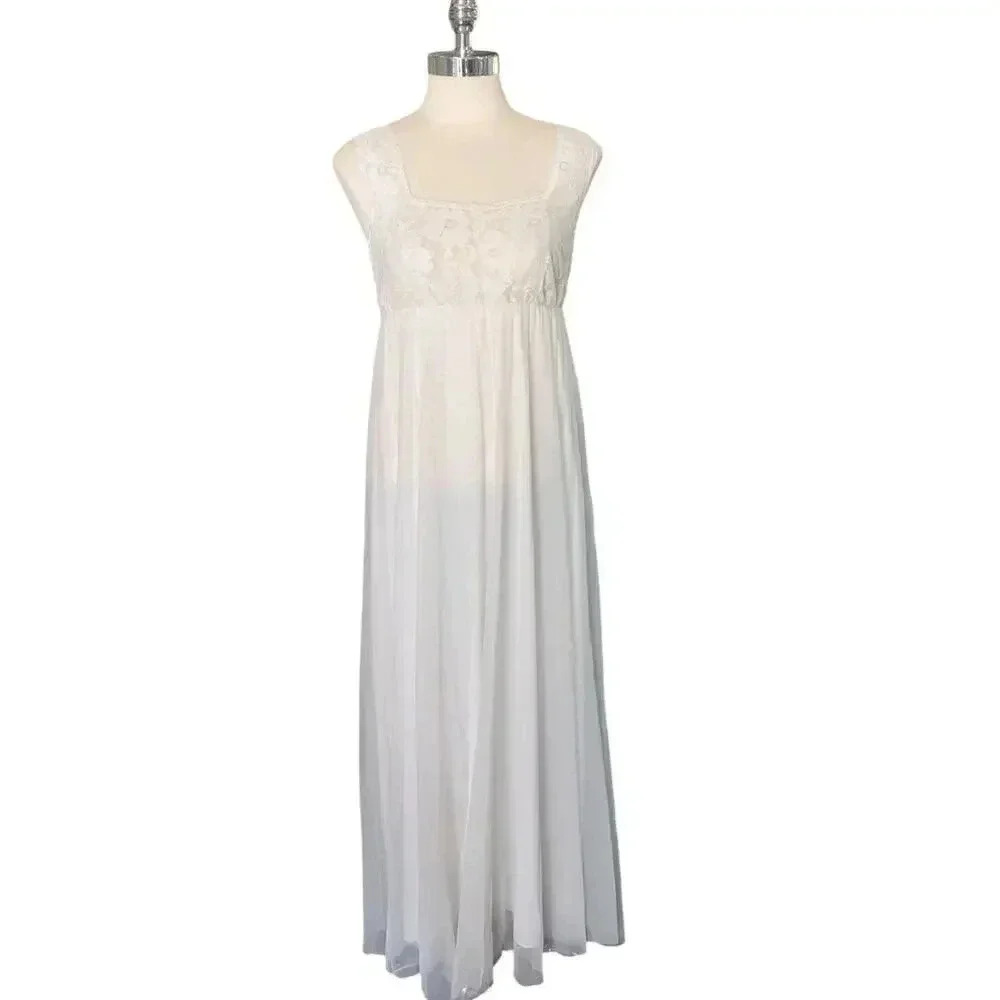Blanche by Erika McGowan Bridal Slip‎ Gown Nylon Lace Peignoir Lingerie Sz Small